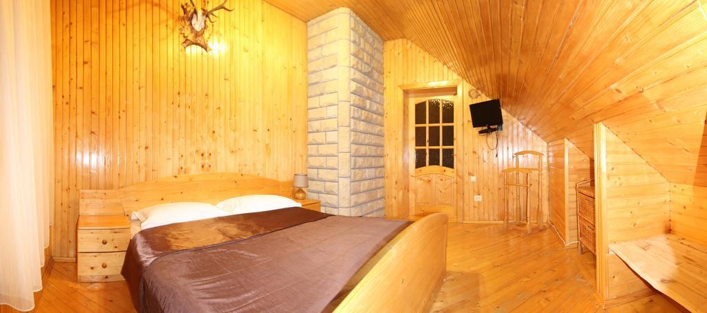 Bozhena Hotell Mykulytjyn Exteriör bild
